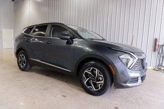 Used 2023 Kia Sportage LX image 1