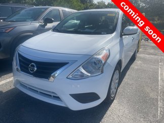 Used 2018 Nissan Versa SV image 1