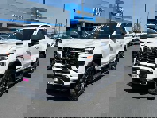 Certified 2024 GMC Canyon AT4 image 1