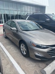 Used 2022 Chevrolet Malibu LT image 1