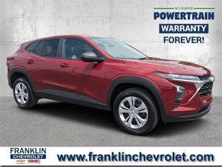 Used 2025 Chevrolet Trax LS image 1