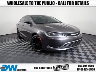 Used 2016 Chrysler 200 Limited image 1