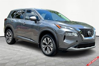 Used 2023 Nissan Rogue SV image 1