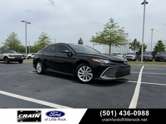 Used 2023 Toyota Camry LE image 1