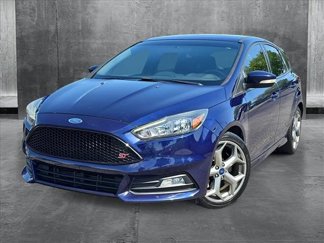 Used 2017 Ford Focus ST image 1