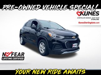 Used 2020 Chevrolet Trax LT w/ LT Convenience Package image 1