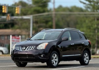Used 2011 Nissan Rogue SV w/ Premium Pkg image 1