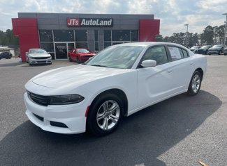 Used 2022 Dodge Charger SXT image 1