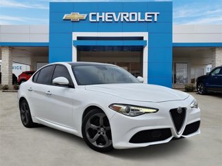 Used 2018 Alfa Romeo Giulia image 1