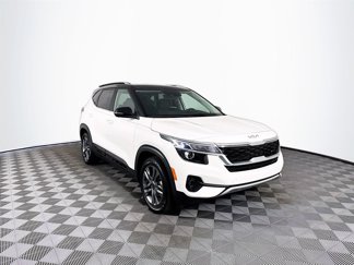 Certified 2023 Kia Seltos S w/ Navigation Package image 1