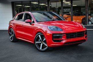 Used 2024 Porsche Cayenne Coupe image 1