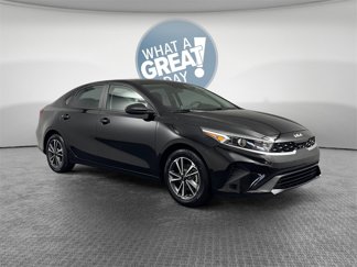 Certified 2022 Kia Forte LXS image 1