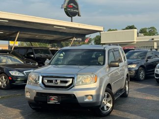 Used 2010 Honda Pilot Touring image 1