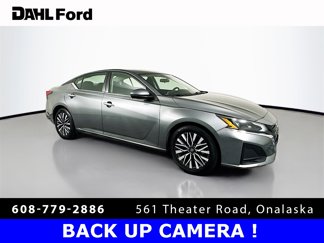 Used 2023 Nissan Altima 2.5 SV image 1