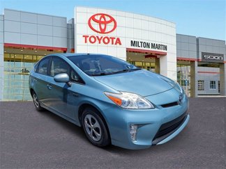 Used 2015 Toyota Prius Two image 1