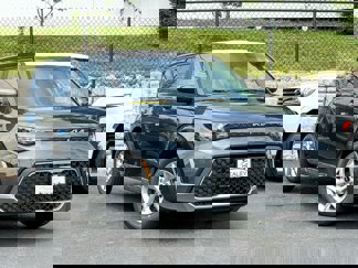 New 2025 Kia Soul LX image 1