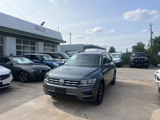Used 2018 Volkswagen Tiguan SE image 1