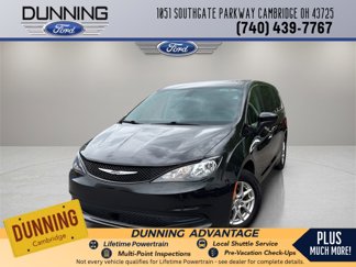 Used 2022 Chrysler Voyager LX image 1