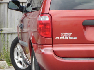 Used 2003 Dodge Caravan SE image 1