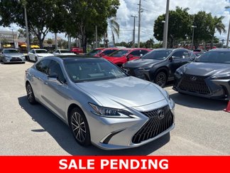 Certified 2023 Lexus ES 350 w/ Premium Package image 1
