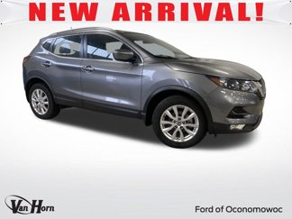 Used 2021 Nissan Rogue Sport SV image 1