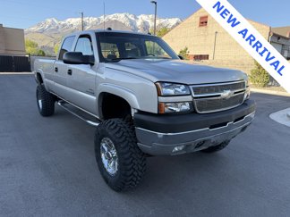 Used 2005 Chevrolet Silverado 2500 LT w/ Heavy-Duty Power Package image 1