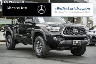 Used 2018 Toyota Tacoma TRD Off-Road image 1