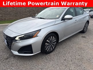 Used 2023 Nissan Altima 2.5 SV image 1