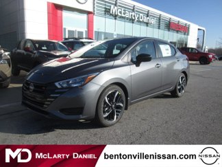 New 2025 Nissan Versa SR w/ Trunk Package image 1