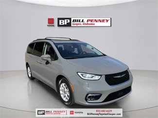 Used 2022 Chrysler Pacifica Touring-L image 1