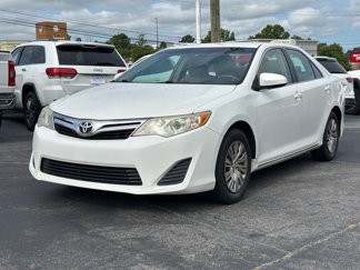 Used 2014 Toyota Camry L image 1