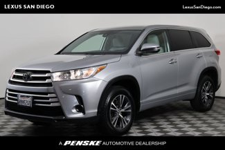 Used 2018 Toyota Highlander LE image 1