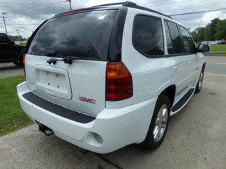 Used 2006 GMC Envoy Denali image 1