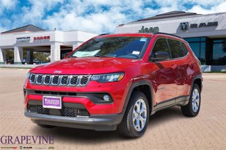 New 2025 Jeep Compass Latitude image 1