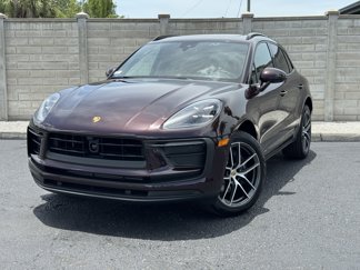 New 2025 Porsche Macan image 1