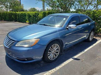 Used 2011 Chrysler 200 Limited image 1
