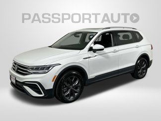 Used 2022 Volkswagen Tiguan SE w/ Panoramic Sunroof Package image 1