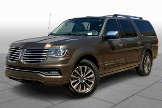 Used 2015 Lincoln Navigator L 4WD image 1