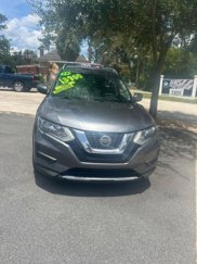 Used 2019 Nissan Rogue SV image 1