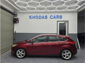 Used 2016 Ford Focus Titanium w/ Titanium Technology Package image 1
