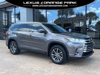 Used 2019 Toyota Highlander XLE image 1