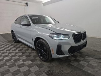 Used 2025 BMW X4 xDrive30i w/ M Sport Package image 1