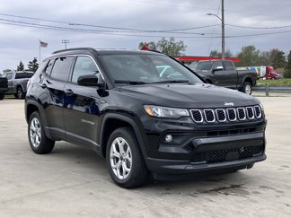 New 2025 Jeep Compass Latitude image 1