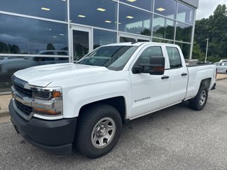 Used 2018 Chevrolet Silverado 1500 W/T w/ Trailering Package image 1