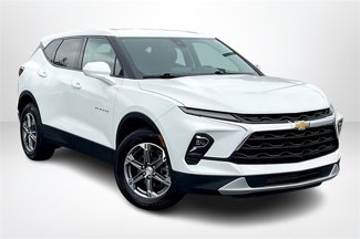 Used 2023 Chevrolet Blazer LT image 1