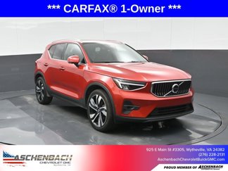 Used 2023 Volvo XC40 B5 Plus w/ Protection Package Premier image 1