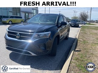Used 2023 Volkswagen Taos SE w/ Panoramic Sunroof Package image 1