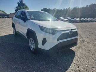 Used 2022 Toyota RAV4 LE image 1