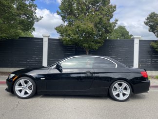 Used 2011 BMW 328i Convertible image 1