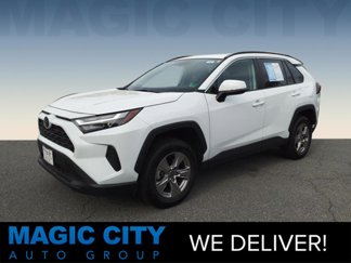 Used 2023 Toyota RAV4 XLE image 1